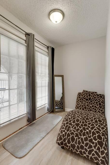 Lovely 2 Bdr Condo With Balcony 2M To Broadway Nashville Eksteriør billede
