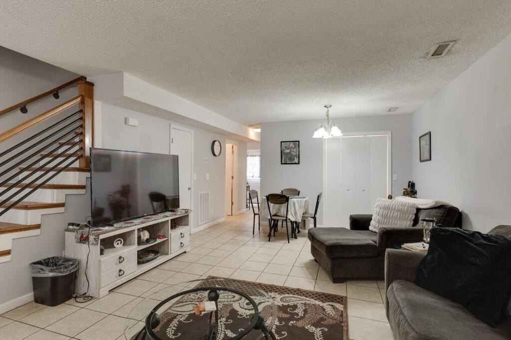 Lovely 2 Bdr Condo With Balcony 2M To Broadway Nashville Eksteriør billede
